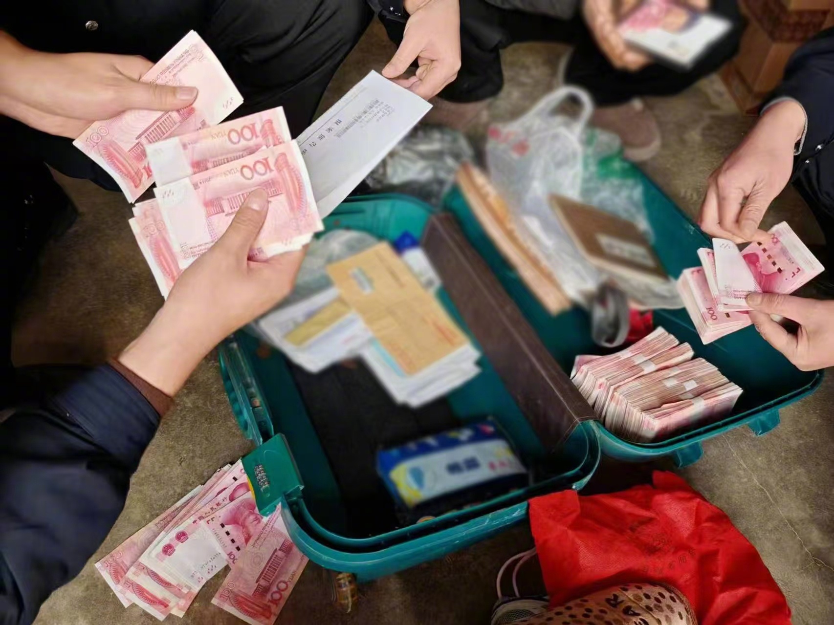 最新带现金几十万能过安检方法分析(最方便真实的玉环携带现金过安检有具体规定吗方法)